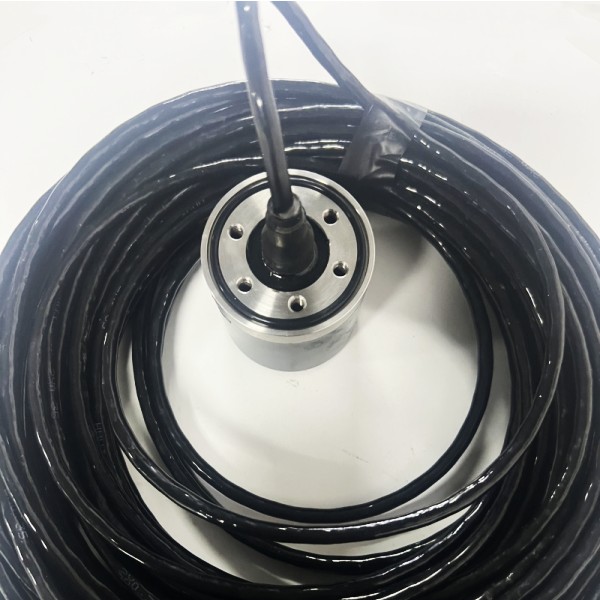 18 KHz-34 KHz Silindriese Kommunikasie Transducer Onderwater Akoestiese Transducer 