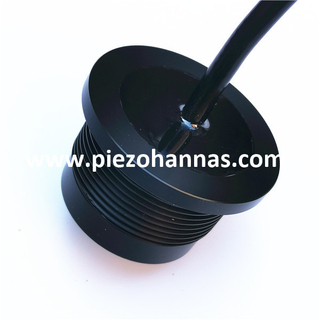 Pi&euml;zo-elektrische ultrasone transducer met dubbele frequentie voor ultrasone flowmeter