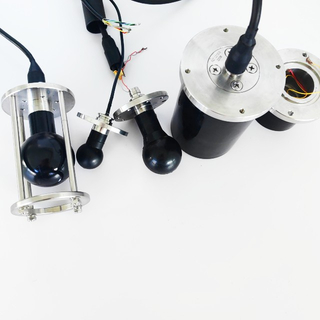 Ultral&aring;gfrekvent hydrofonljudk&auml;lla undervattensbrus f&ouml;r akustisk forskning